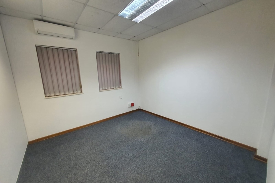 To Let commercial Property for Rent in Walmer Eastern Cape